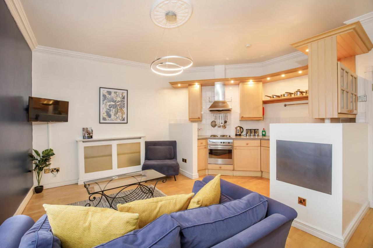 Shambles Suites In The Centre Of York, Sleeps 16 Exterior photo