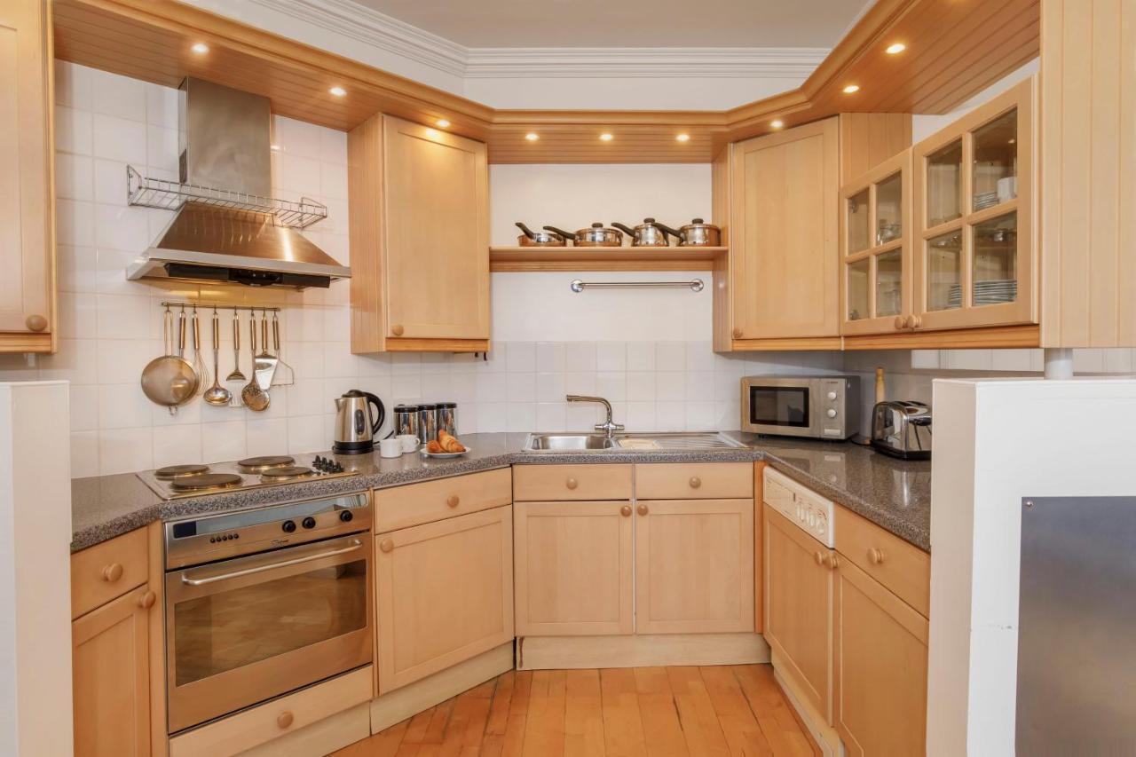 Shambles Suites In The Centre Of York, Sleeps 16 Exterior photo