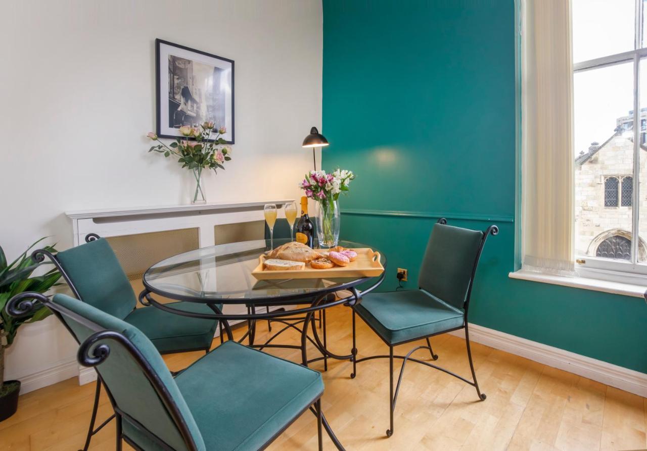 Shambles Suites In The Centre Of York, Sleeps 16 Exterior photo